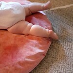 coussin de sol rond velours rose