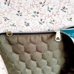 sac matelass&eacute; vert cartons &agrave; dessins