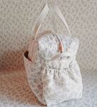 Poche ext&eacute;rieure, c&ocirc;t&eacute;, profondeur 3 cm